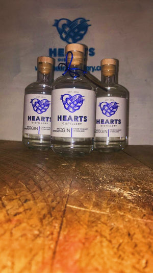 Hearts Navy Strength Gin 50 cl 57% abv